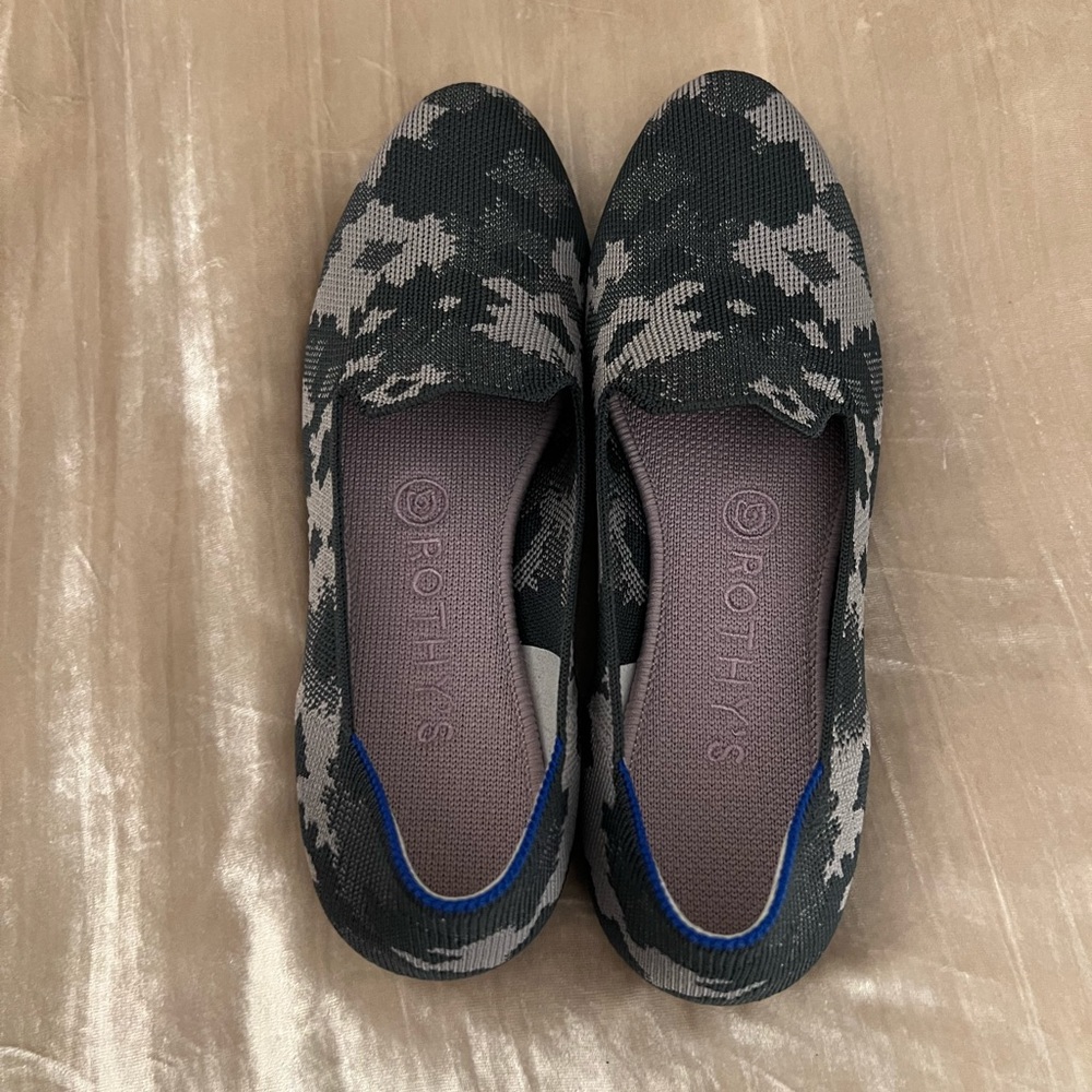 Rothys BotaniCamo Loafers 8 NEVER WORN NEW